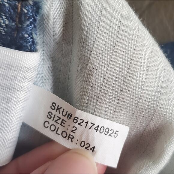 Abercrombie & Fitch High Rise Short Lace Detail w/ Grommets Women's Size 2 - Picture 16 of 16